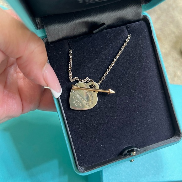 Tiffany’s Lovestruck heart tag pendant - Picture 8 of 9